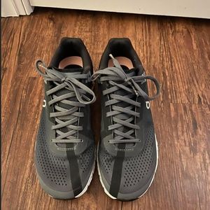 Oncloud Tennis Shoes